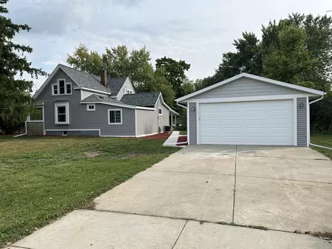 107 Water St, Sauk City, WI 53583
