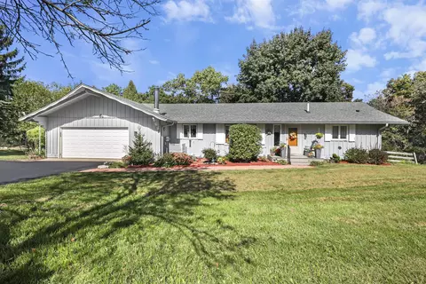 2224 Dahlk Cir, Verona, WI 53593