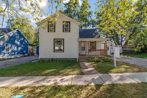 318 Almeron St, Evansville, WI 53536