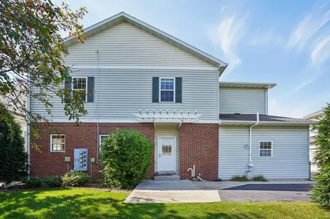 4025 Maple Grove Dr, Madison, WI 53719