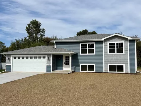 480 Bauer Ln, Rio, WI 53960