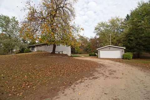 7045 Coon Rock Rd, Arena, WI 53503