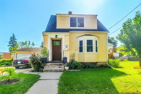 109 Union St, Janesville, WI 53548