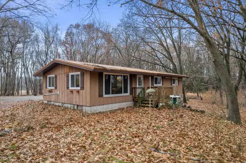 w2069 Elk Court, Montello, WI 53949