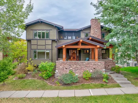 3615 John Muir Dr, Middleton, WI 53562