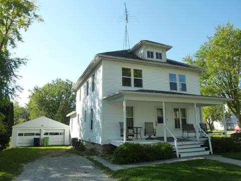 522 E Washington St, Brandon, WI 53919