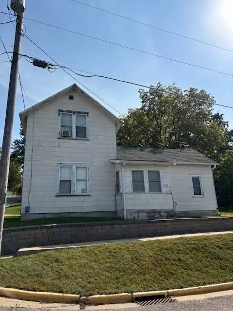 308 N Brooklyn Ave, Elroy, WI 53929