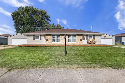 275-279 Park St, Oregon, WI 53575