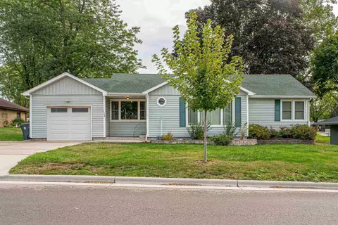 1708 Country Ln, Monroe, WI 53566