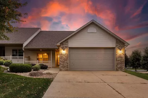 3008 Trenton Dr, Sun Prairie, WI 53590