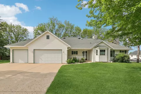 161 E Pine St, Lake Mills, WI 53551