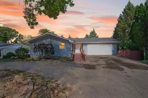 918 Moorland Rd, Madison, WI 53713
