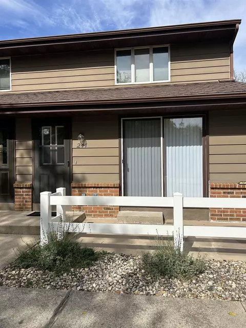 241 Ba Wood Ln, Janesville, WI 53545