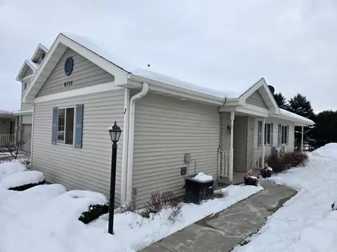 6725 Reston Heights Dr #1, Madison, WI 53718