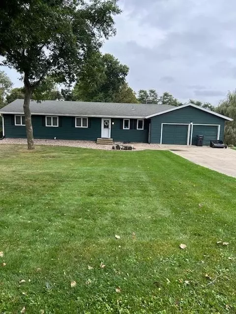 6640 Harvest Hill Rd, Waunakee, WI 53597