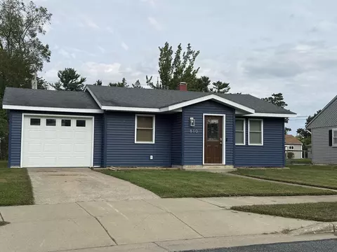 810 Maple Grove St, Tomah, WI 54660