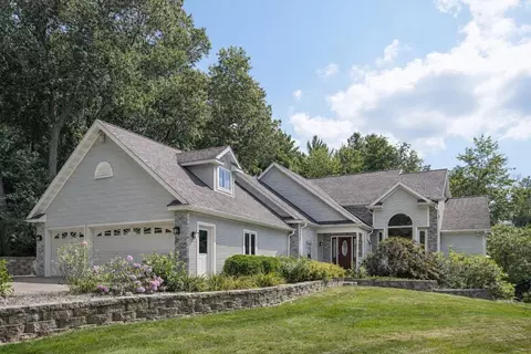 S2916a Fairway Drive, Reedsburg, WI 53959
