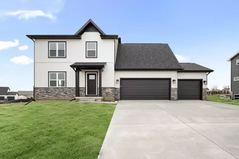 407 Michelle Ln #69, Cottage Grove, WI 53527