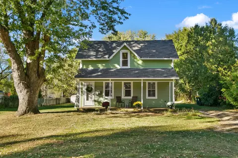 295 8th St, Reedsburg, WI 53959
