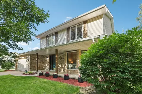 1750 Ludden Dr, Cross Plains, WI 53528