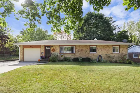6017 Mayhill Dr, Madison, WI 53711
