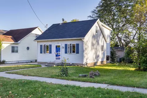 723 E High St, Milton, WI 53563