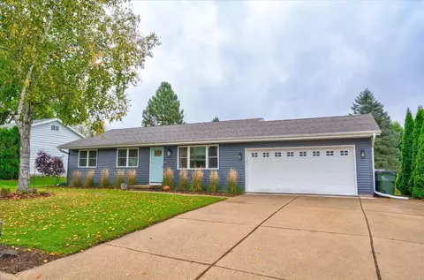 2610 S Elmwood Cir, Cross Plains, WI 53528