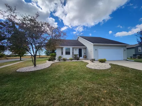 419 Lorraine Dr, Edgerton, WI 53534
