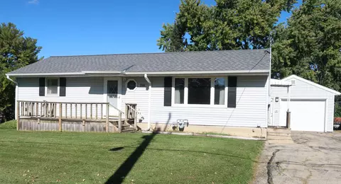 716 E Holum St, Deforest, WI 53532