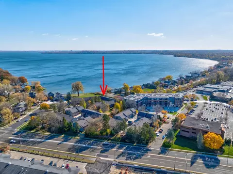 2845 Century Harbor Rd #1, Middleton, WI 53562
