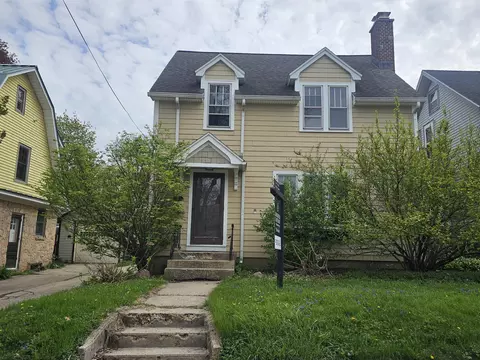 2725 Kendall Ave, Madison, WI 53705