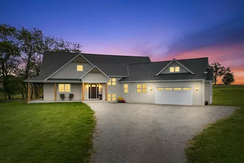 n4550 County Road Dj, Juneau, WI 53039