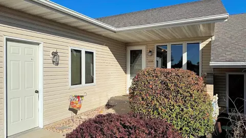 1559 N Dewey Ave, Reedsburg, WI 53959