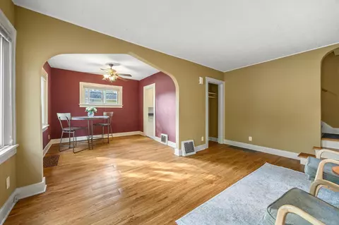 917 Thomas St, Janesville, WI 53545