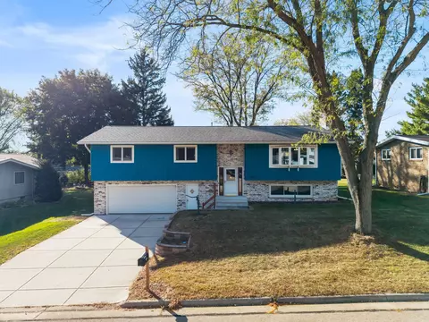 3027 Acker St, Cross Plains, WI 53528