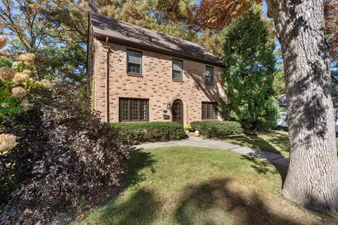 3918 Nakoma Rd, Madison, WI 53711