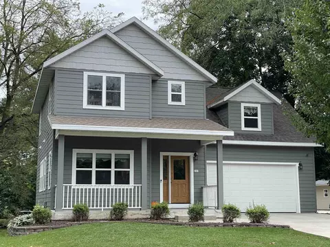201 N Esterly Ave, Whitewater, WI 53190