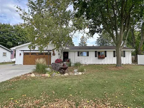 128 Romar Dr, Milton, WI 53563
