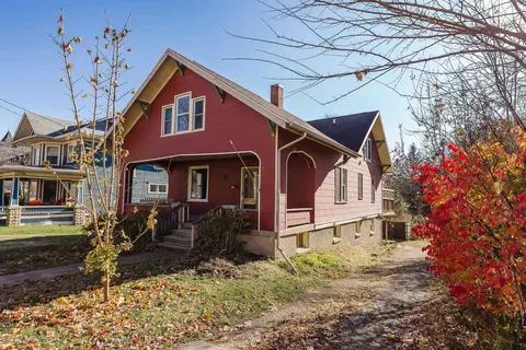 422 Doty St, Mineral Point, WI 53565