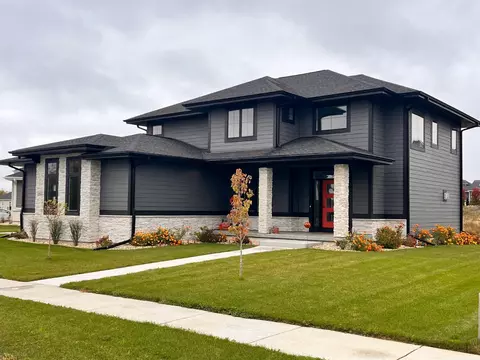 1421 Greenleaf Ct, Sun Prairie, WI 53590