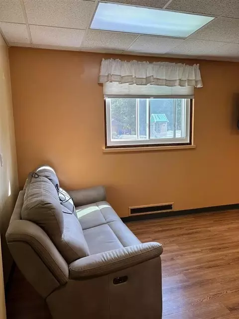 Living - 605 E 4th Ave, Brodhead, WI 53520 photo 5 of 6