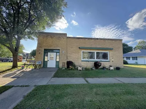 605 E 4th Ave, Brodhead, WI 53520