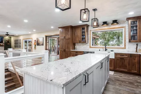 2126 N Polzin Rd, Janesville, WI 53548