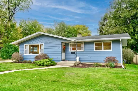 518 Johnson St, Stoughton, WI 53589