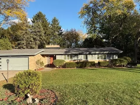 1429 W Skyline Dr, Madison, WI 53705