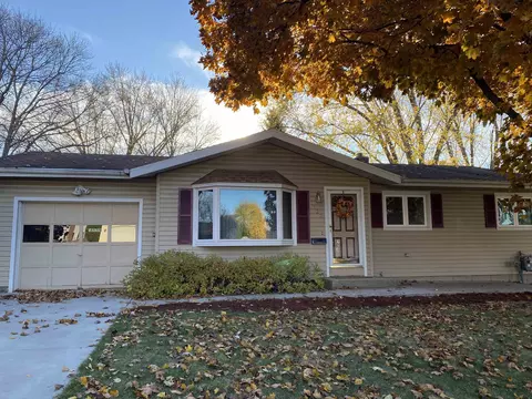 1529 Wyoming Way, Madison, WI 53704