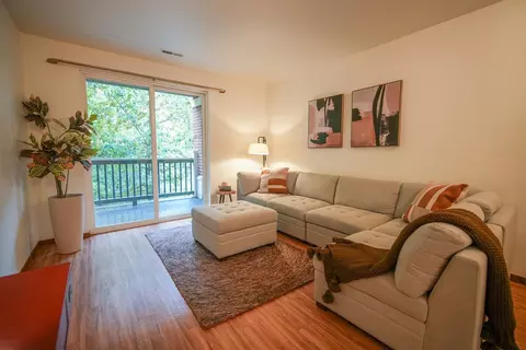 5194 Sassafras Dr #109, Fitchburg, WI 53711