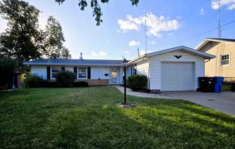 2215 12th Ave, Monroe, WI 53566