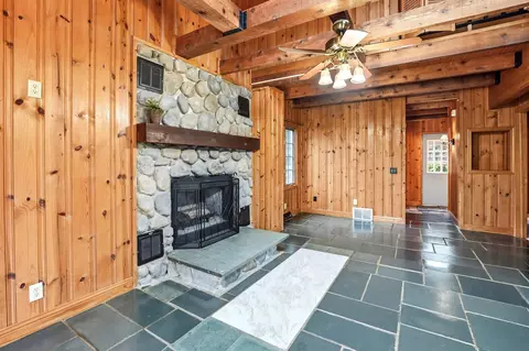 n4535 West Shore Place Road, Cambridge, WI 53523