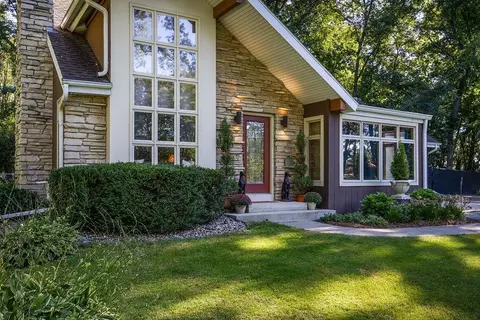 4877 Canter Cir, Madison, WI 53718